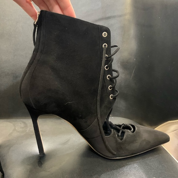 NWT-MANOLO BLAHNIK - Picture 2 of 8